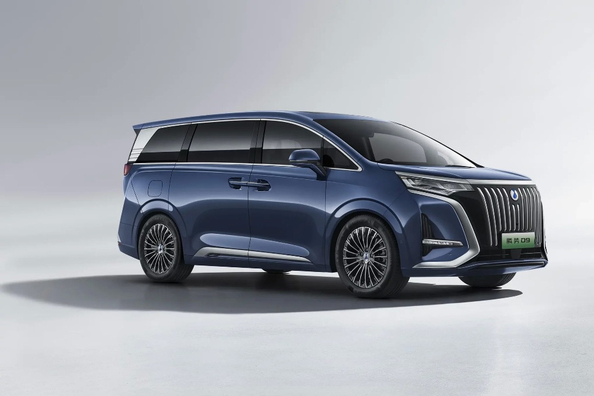 Recensione del Denza D9 EV: un minivan elettrico di lusso