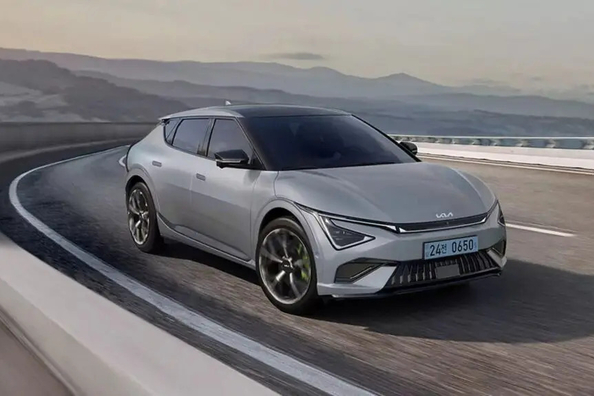 Kia EV6 GT 2024: potente crossover elettrico