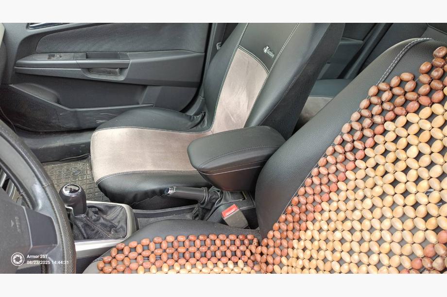 Opel Astra H 2004-2013 Bracciolo con adattatore Image