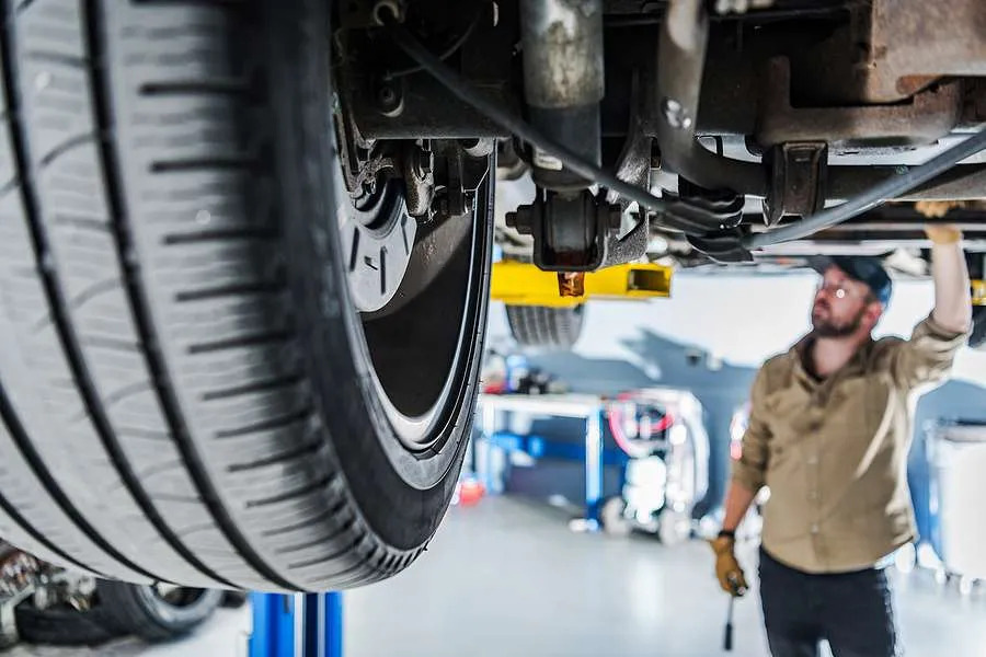 Preparazione corretta dell’auto per l’autunno: consigli per gli automobilisti