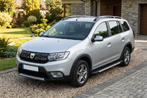 Dacia Logan MCV 2013-2020 Pedane Laterali RedLine V1 (2 pz, Alluminio) foto 1