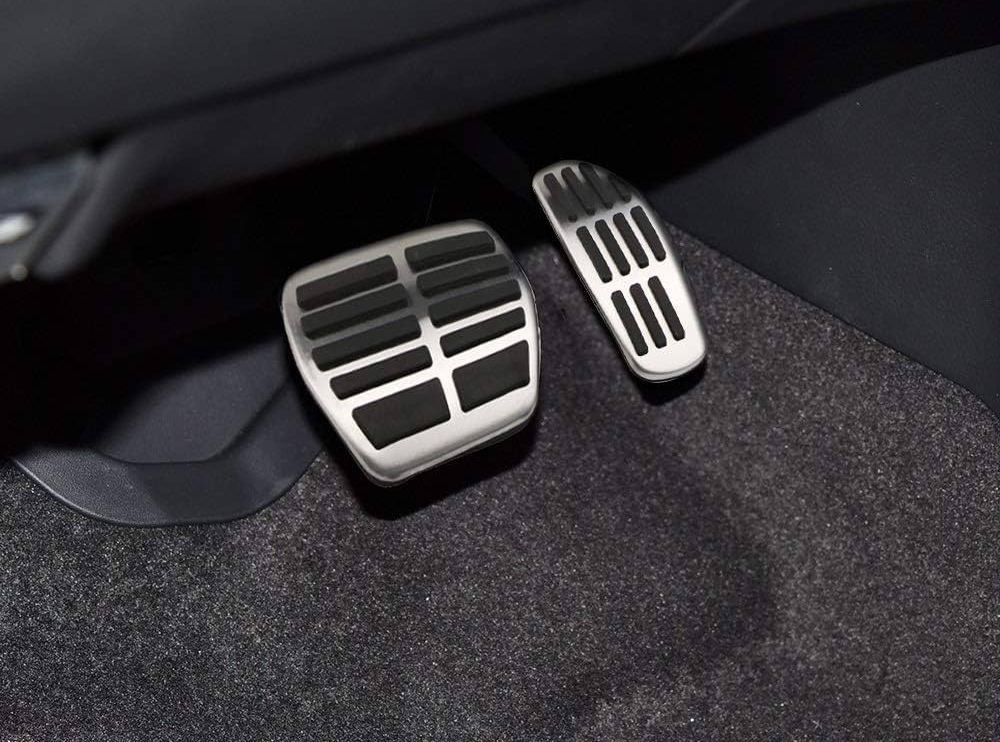 Come scegliere i pedali per auto?