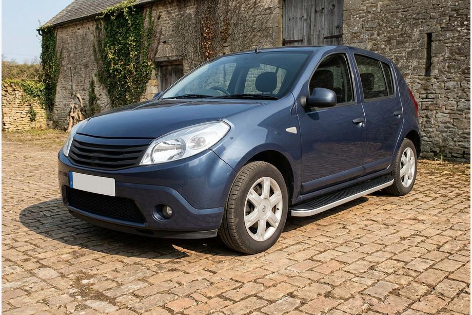 Dacia Sandero 2007-2013 Pedane Laterali Tayga (2 pz, Alluminio) Image