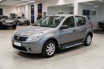 Renault Sandero 2007-2013 Pedane Laterali Sunrise (2 pz, Alluminio) foto 1
