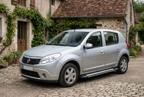 Renault Sandero 2007-2013 Pedane Laterali Rainbow (2 pz, Alluminio) foto 1