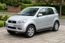 Daihatsu Terios 2006-2017 Pedane Laterali Allmond Black (2 pz, Alluminio) foto 1