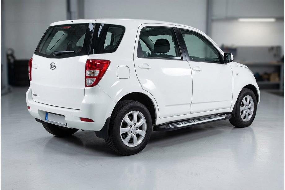 Daihatsu Terios 2006-2017 Pedane Laterali Sunrise (2 pz, Alluminio) Foto 1