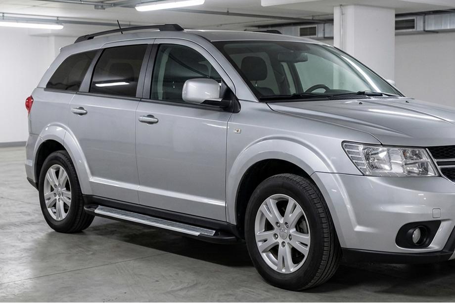 Fiat Freemont 2011-2016 Pedane Laterali Line (2 pz, Alluminio) Image