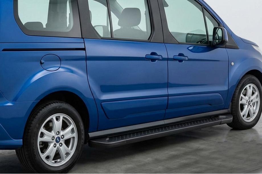 Ford Connect 2014-2021 Pedane Laterali Allmond Black (2 pz, Alluminio) Image