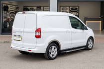 Ford Courier 2014-2023 Pedane Laterali Duru (2 pz, Alluminio) foto 1