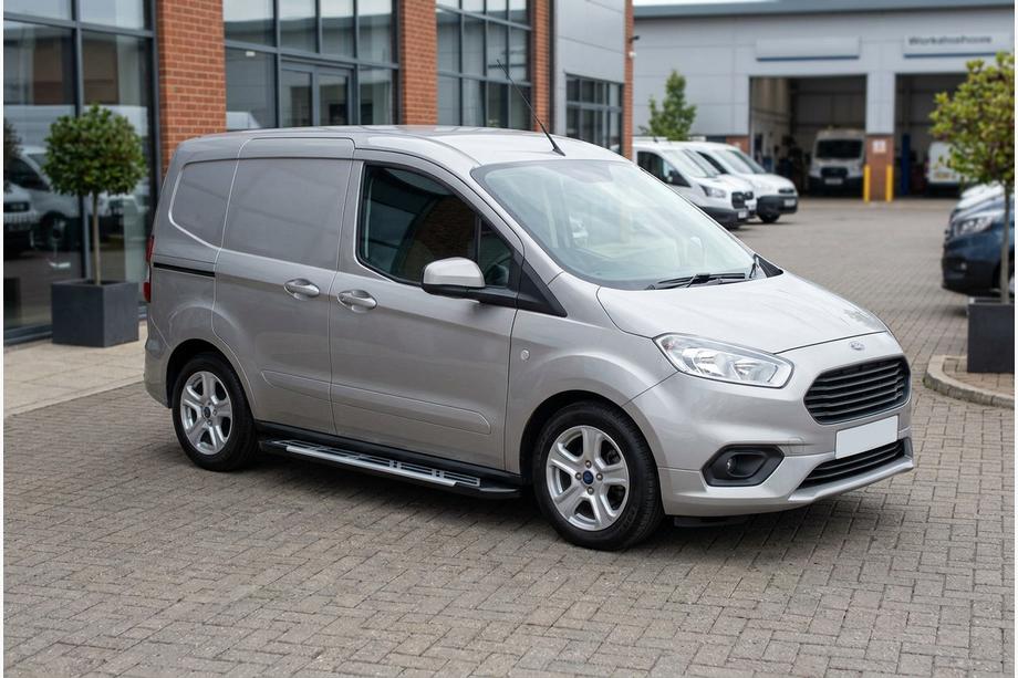 Ford Courier 2014-2023 Pedane Laterali Sunrise (2 pz, Alluminio) Image