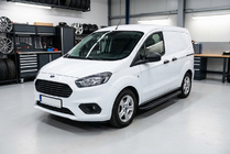Ford Courier 2014-2023 Pedane Laterali Bosphorus Black (2 pz, Alluminio) foto 1