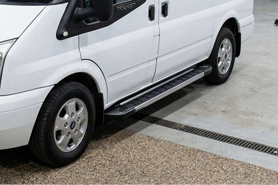 Ford Transit 2000–2014 Pedane Laterali RedLine V1 (2 pz, Alluminio) Image