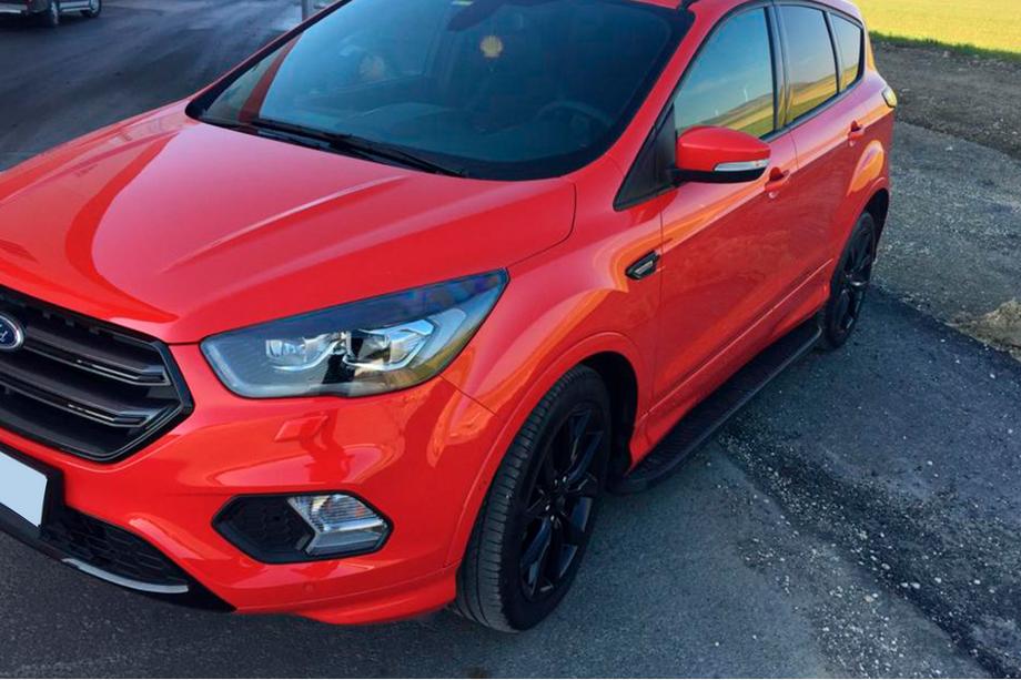 Ford Kuga/Escape 2013-2019 Pedane Laterali Bosphorus Black (2 pz, Alluminio) Image