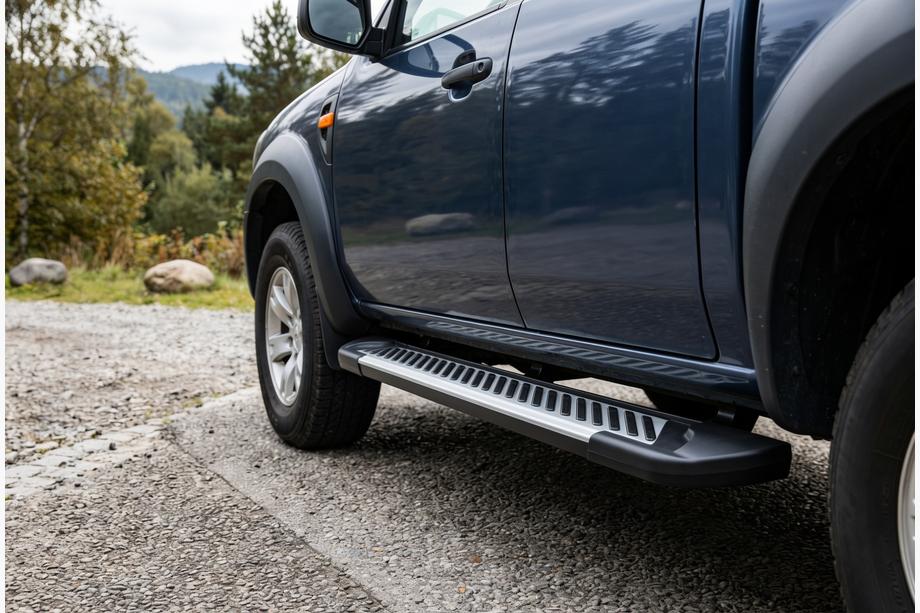 Ford Ranger 2007-2011 Pedane Laterali Line (2 pz, Alluminio) Foto 1