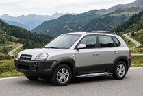 Hyundai Tucson JM 2004- Pedane Laterali Rainbow (2 pz, Alluminio) foto 1