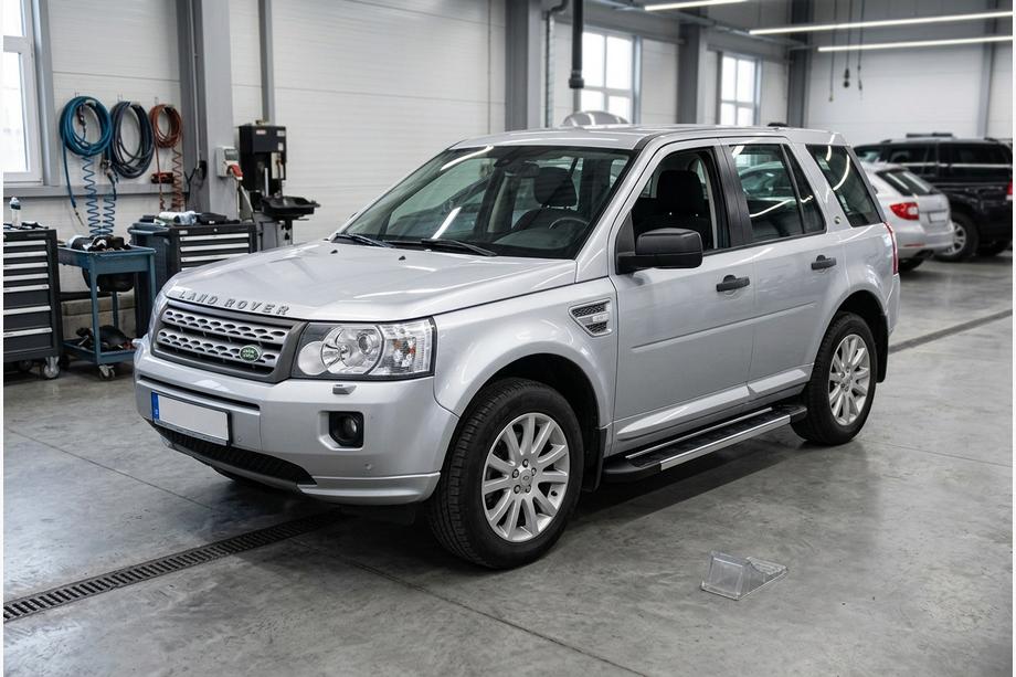 Land Rover Freelander II 2006–2014 Pedane Laterali RedLine V1 (2 pz, Alluminio) Image