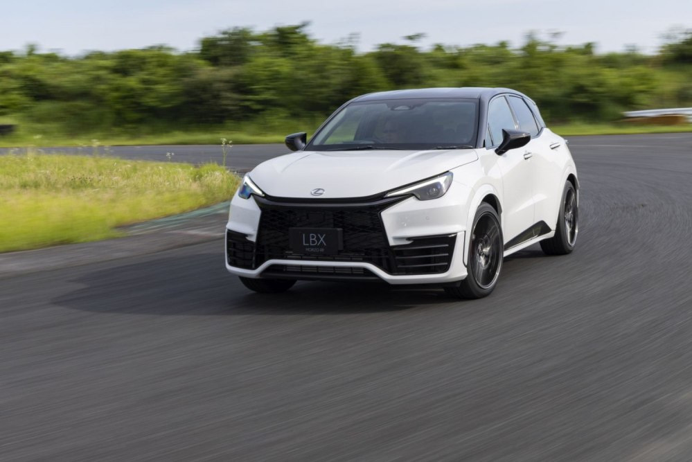 Recensione Lexus LBX Morizo RR: Accento sportivo nel segmento premium