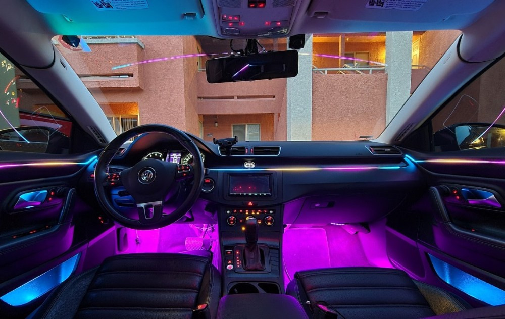 È possibile installare l’illuminazione ambientale in un’auto datata?