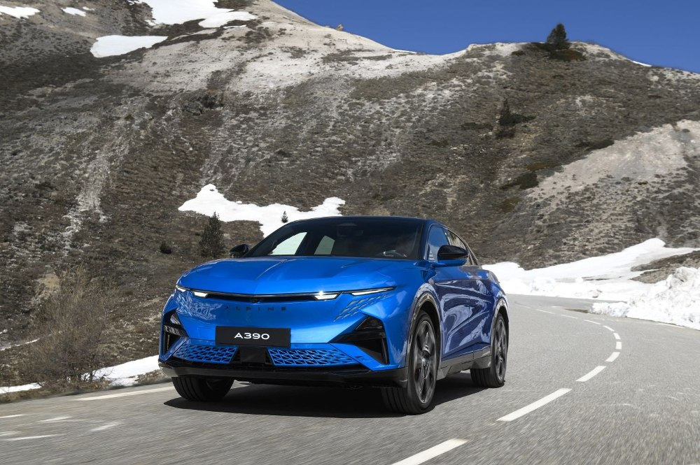 Test Alpine A390: Fastback elettrico con dinamica da sportiva