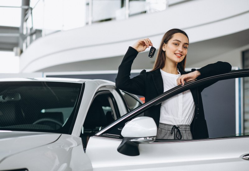 Come scegliere un'auto per una donna alle prime armi