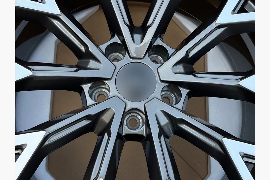 Audi A3 2020- Cerchi forgiati OEM R19 (Set da 4) Foto 6