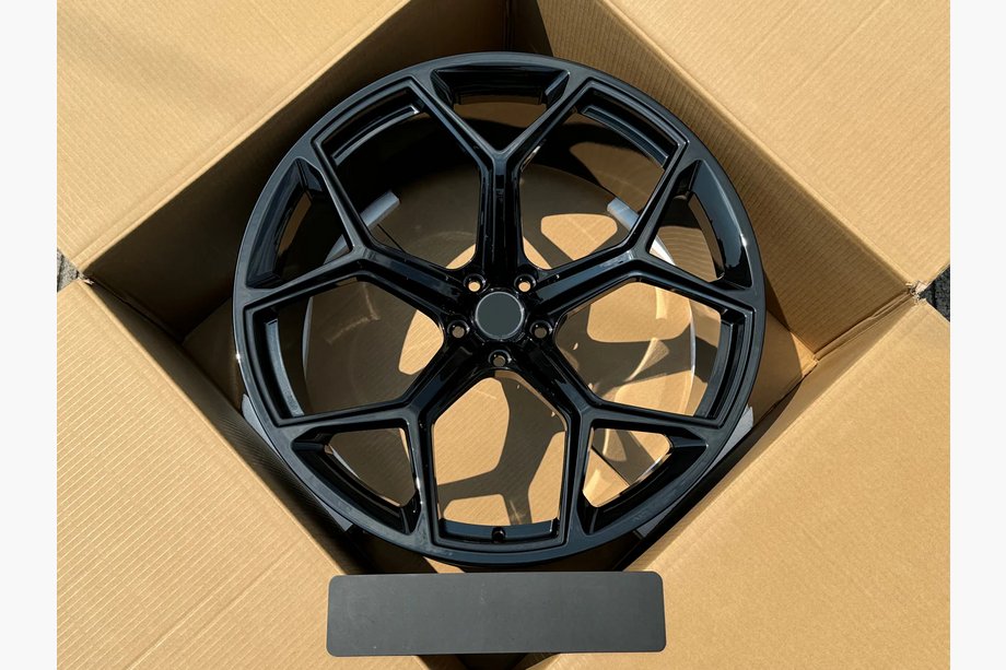 Audi Q8 2018- Cerchi forgiati OEM R23 (set da 4) Image