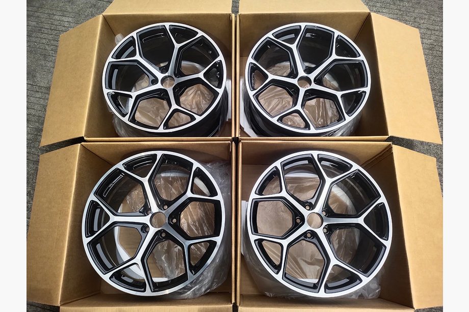 Audi A5 2016-2025 Cerchi forgiati OEM R19 (Set da 4) Foto 7