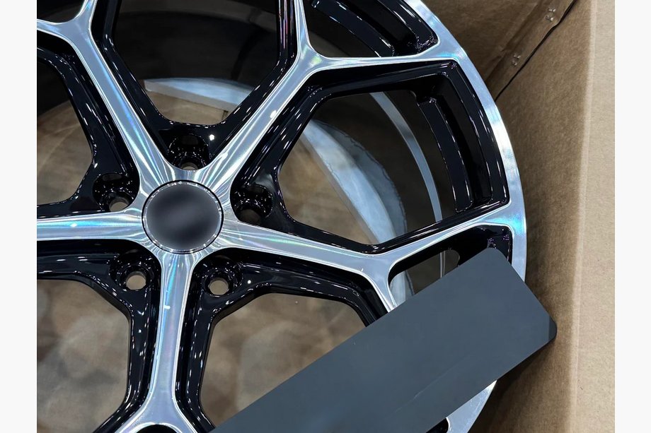 Audi A5 2016-2025 Cerchi forgiati OEM R19 (Set da 4) Foto 10