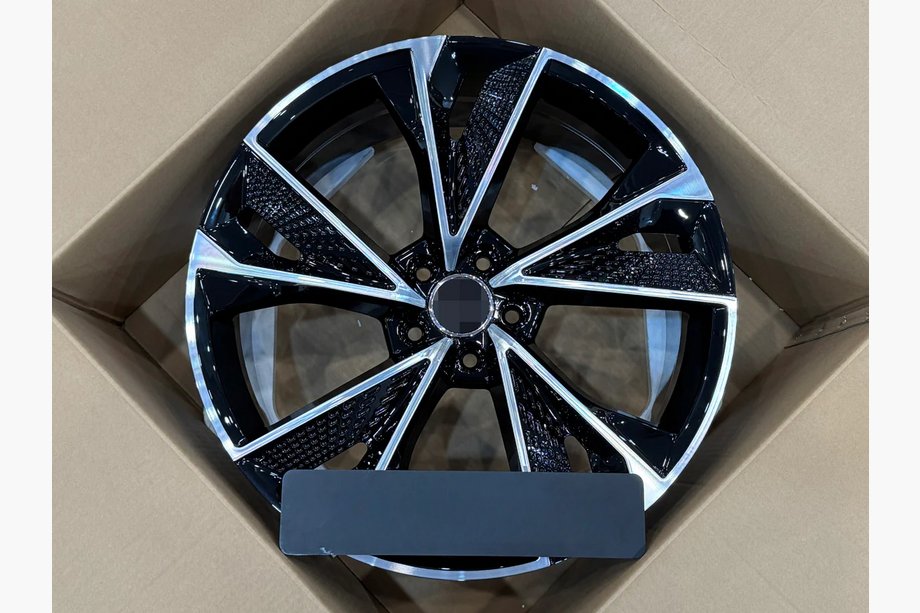 Audi A7 2018- Cerchi forgiati OEM R20 (Set da 4) Image