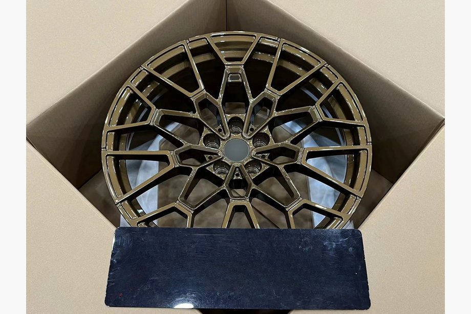 BMW I4 (G26) 2022- Cerchi forgiati OEM R20 (Set da 4) Foto 5