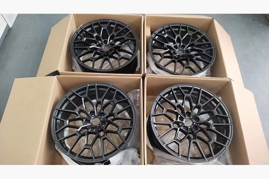 BMW 4 Series G22/23/26 2020- Cerchi forgiati OEM R20 V2 (set da 4) Foto 6