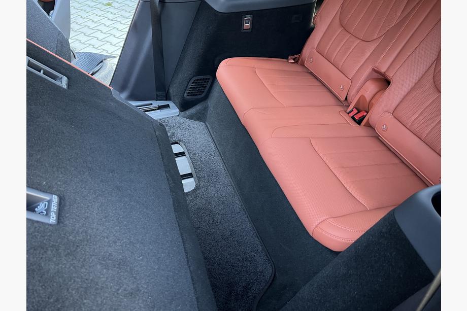 BYD Tang L 2025– Tappetini in tessuto Premium (3 file, Nero) Foto 5