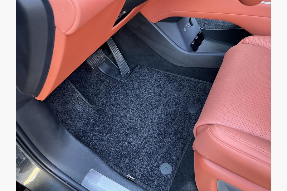 BYD Tang L 2025– Tappetini in tessuto Premium (3 file, Nero) Foto 1