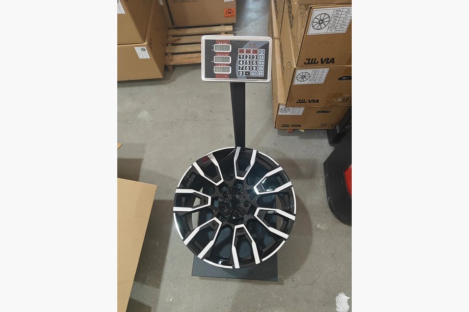 BMW XM G09 2022- Cerchi forgiati OEM R21 V2 (set da 4) Foto 11
