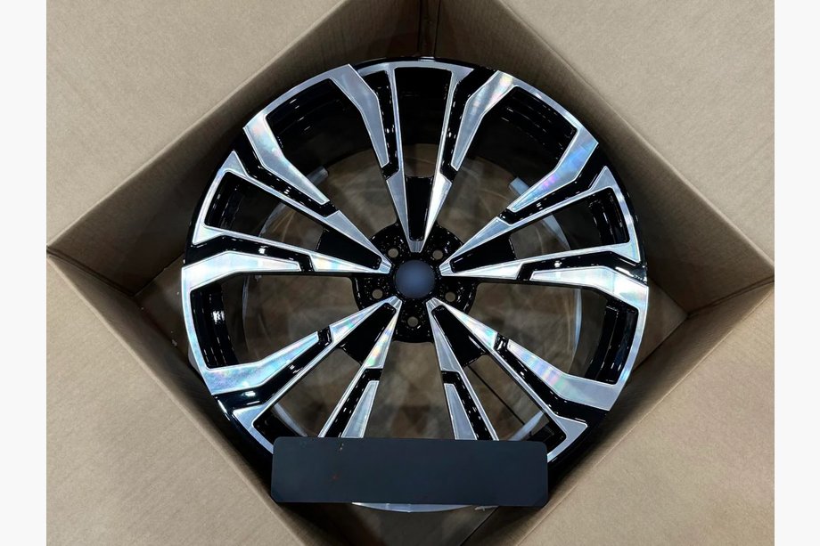 BMW X7 G07 2019- Cerchi forgiati OEM R23 V3 (Set di 4) Foto 1