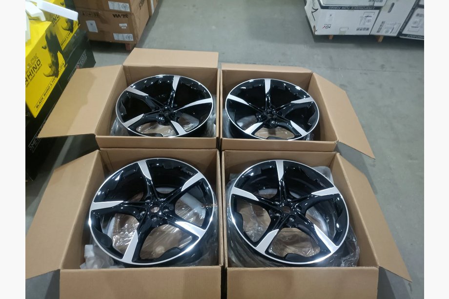 Ferrari 488 GTB 2015-2019 Cerchi forgiati OEM R21 (set di 4) Foto 6