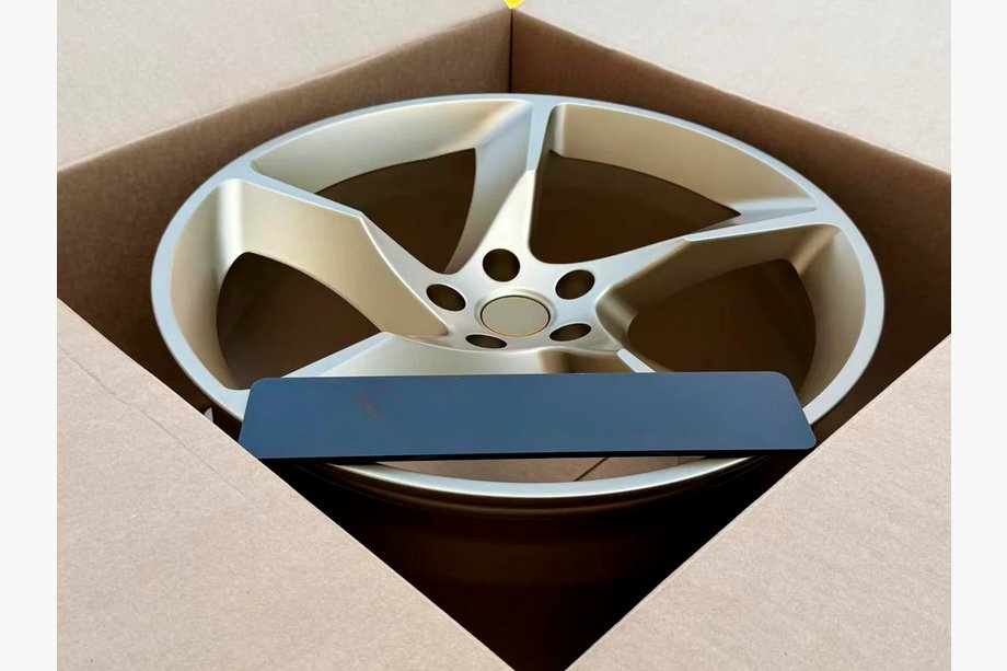 Ferrari 488 GTB 2015-2019 Cerchi forgiati OEM R20 V5 (Set da 4) Foto 6