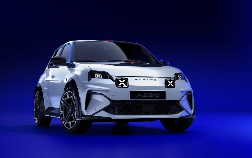 Recensione della hatchback elettrica Alpine A290