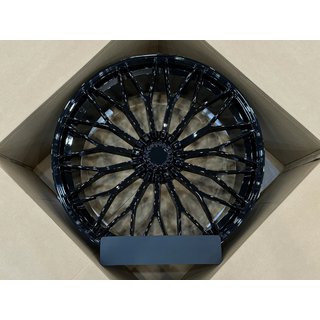 Cerchi forgiati OEM R23 V6 (Set di 4) Lamborghini Urus 2018- foto 1