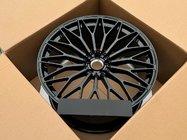 Lamborghini Urus 2018- Cerchi forgiati OEM R23 V7 (Set di 4) foto 4