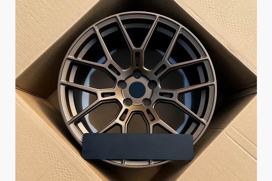 Lamborghini Huracan 2014- Cerchi forgiati OEM R19 V1 (Set di 4) Foto 2