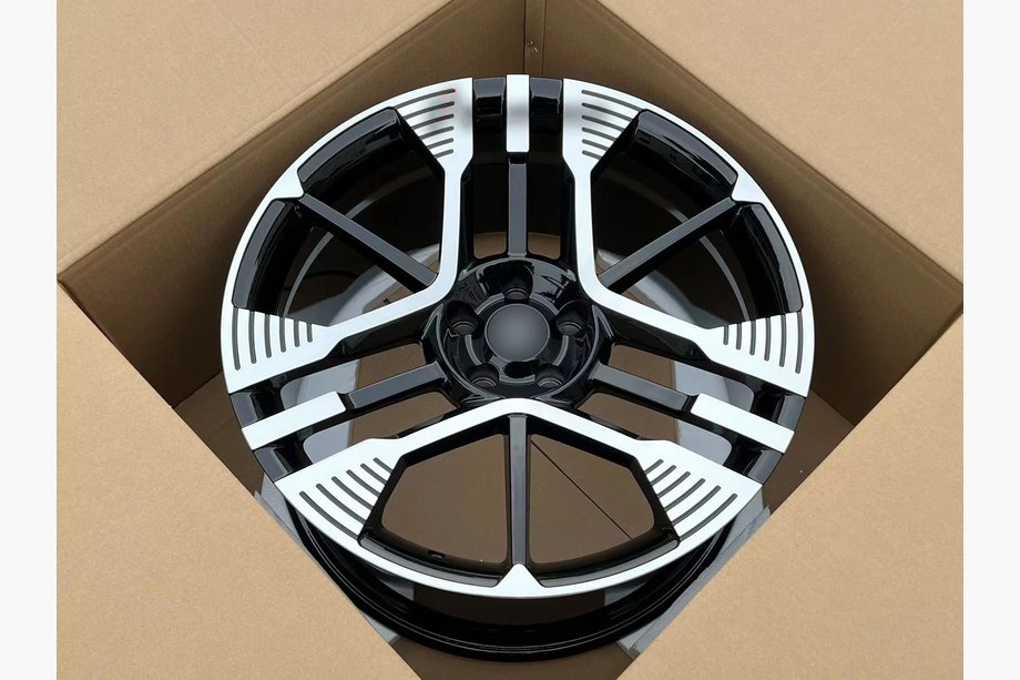 Maserati Ghibli 2013-2023 Cerchi forgiati OEM R19 R20 (Set di 4) Foto 4