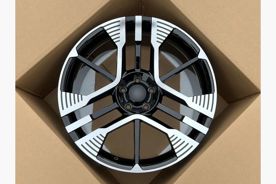 Maserati Ghibli 2013-2023 Cerchi forgiati OEM R19 R20 (Set di 4) Foto 2