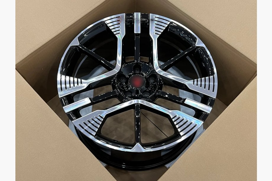 Maserati Ghibli 2013-2023 Cerchi forgiati OEM R19 R20 (Set di 4) Foto 5