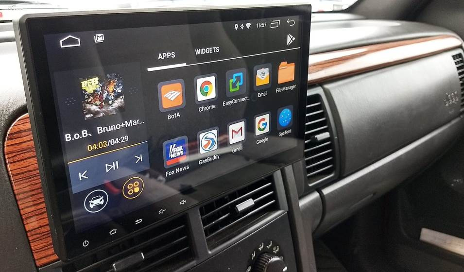È possibile installare un centro multimediale in un'auto d'epoca?