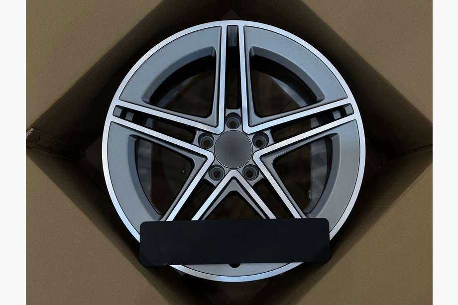 Mercedes CLS C218 2011-2018 Cerchi forgiati OEM R18 (set da 4) Foto 1