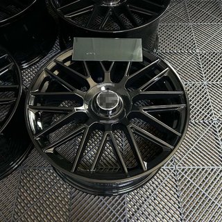 Cerchi forgiati OEM R19 (Set da 4) foto 2