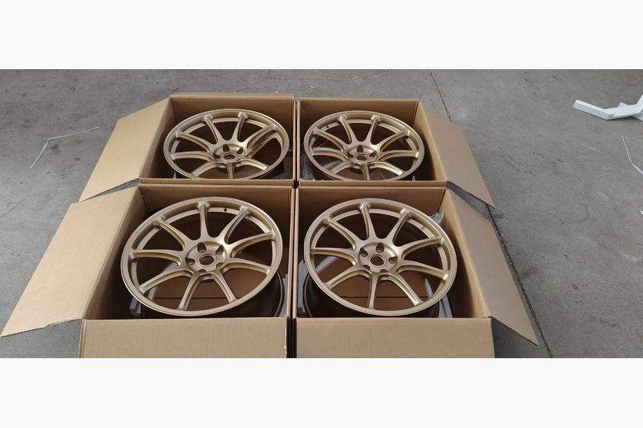 Nissan GT-R 2008-2025 Cerchi forgiati OEM R20 V2 (set da 4) Foto 8