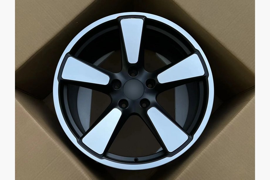 Porsche 911 (997) 2004–2012 Cerchi forgiati OEM R20 V2 (set da 4) Image